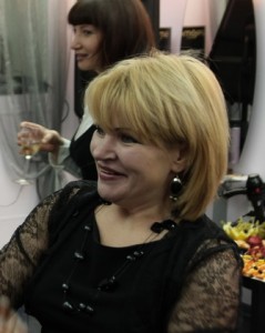 9 (60)