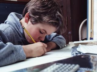 Школьные проблемы: как сохранить осанку и зрение?